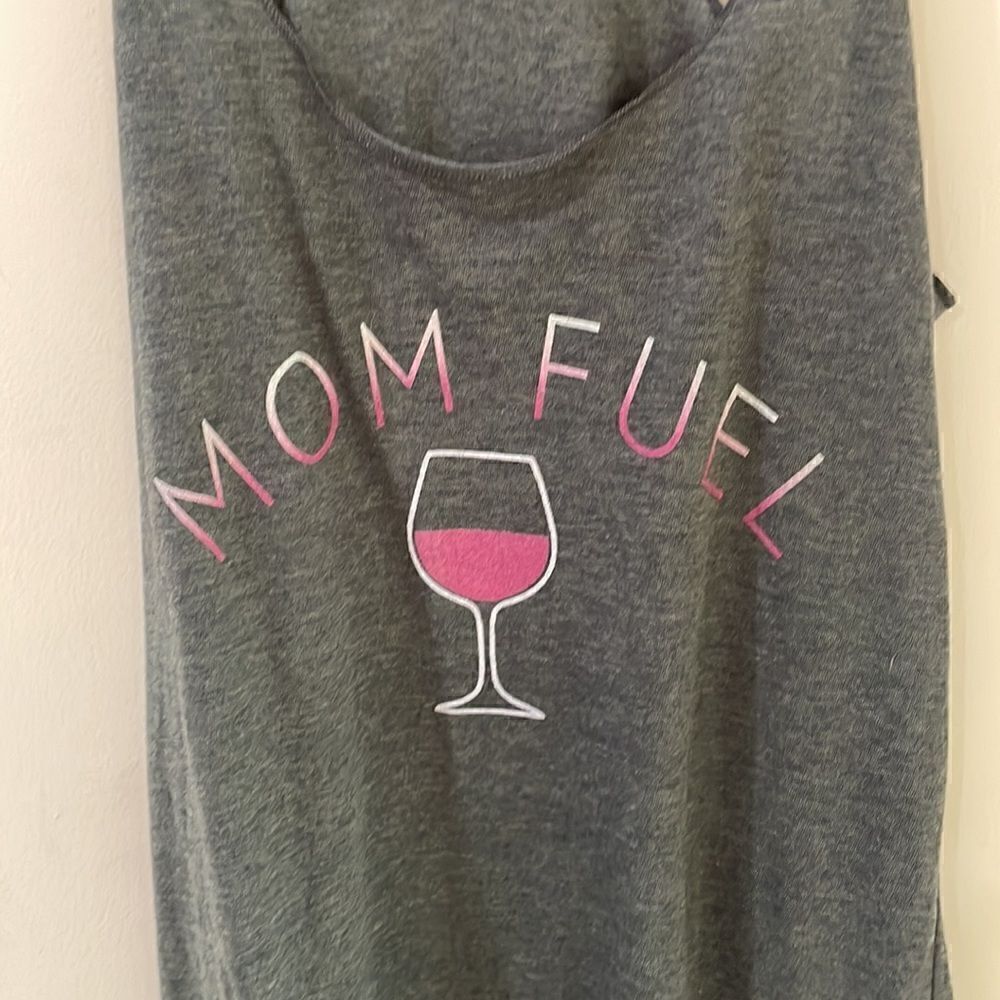 FIFTH SUN Mom Fuel Wine tank top funny baby shower gift large NWOT - Picture 3 of 5